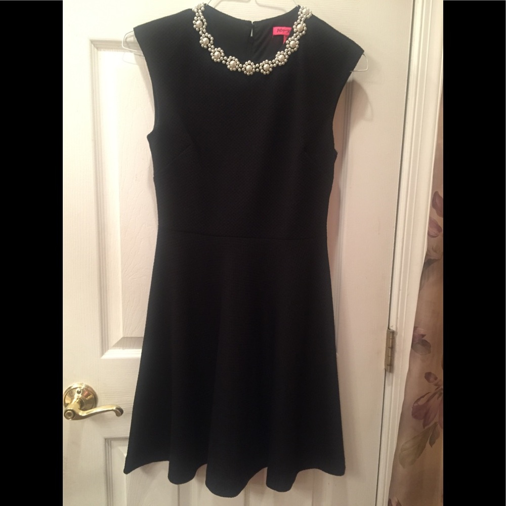 Black Knit Sleeveless Flare Dress